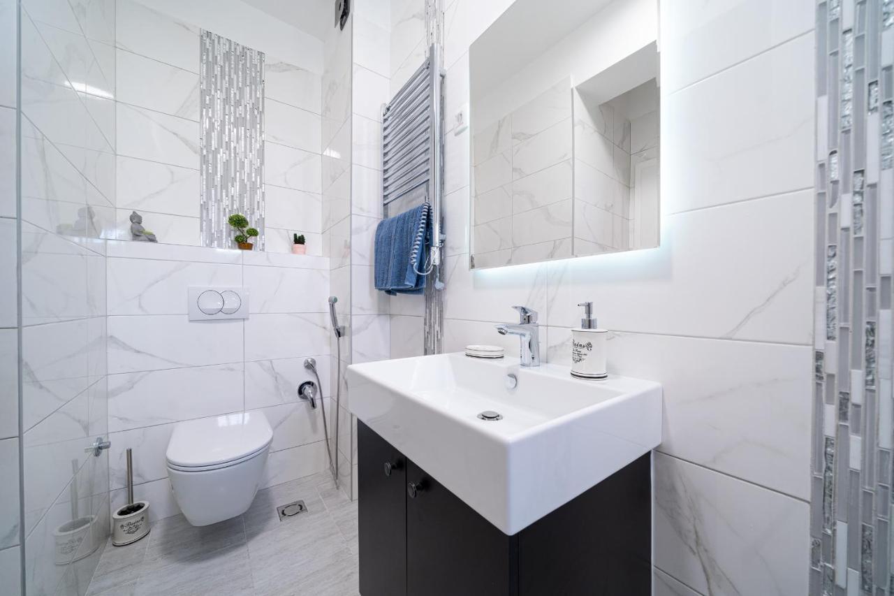 Luxury Dream View Apartment Котор Екстер'єр фото